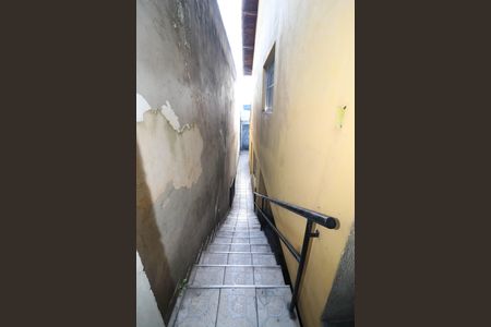 Casa para alugar com 250m², 6 quartos e 4 vagas Casa para alugar com 250m², 6 quartos e 4 vagasCorredor - Casa 2