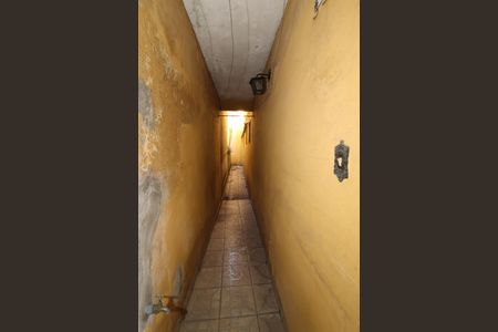Corredor - Casa 2 de casa para alugar com 6 quartos, 250m² em Cidade Jardim Cumbica, Guarulhos