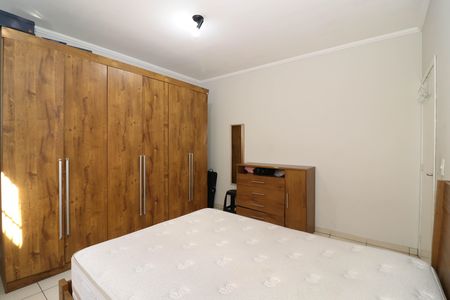 Casa para alugar com 250m², 6 quartos e 4 vagas Casa para alugar com 250m², 6 quartos e 4 vagasQuarto 1