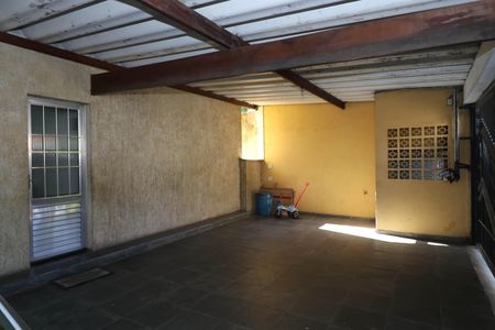 Casa para alugar com 250m², 6 quartos e 4 vagas Casa para alugar com 250m², 6 quartos e 4 vagasGaragem