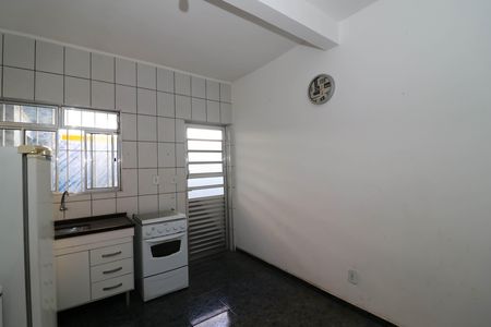 Casa para alugar com 250m², 6 quartos e 4 vagas Casa para alugar com 250m², 6 quartos e 4 vagasCozinha - Casa 3