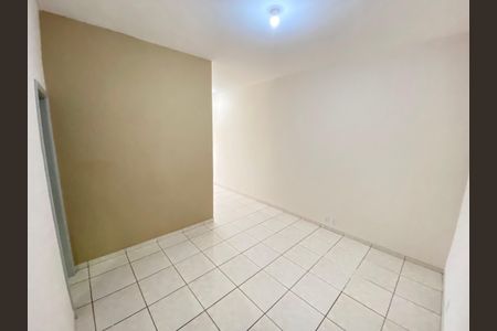 Apartamento à venda com 62m², 2 quartos e sem vagaSala