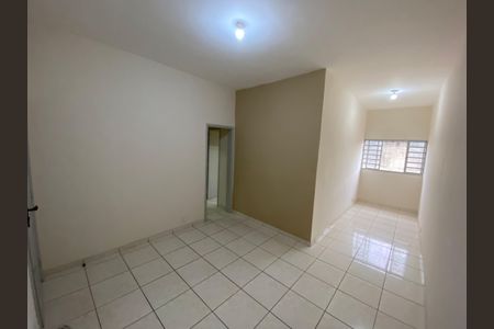 Apartamento à venda com 62m², 2 quartos e sem vagaSala