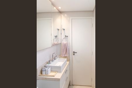 Apartamento à venda com 136m², 3 quartos e 4 vagasBanheiro da Suíte 3