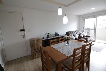 Sala de apartamento à venda com 3 quartos, 74m² em Jaguaribe, Osasco