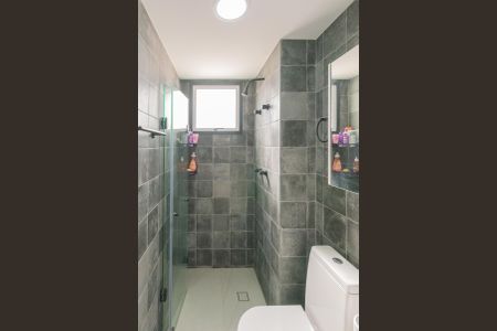 Apartamento à venda com 55m², 2 quartos e 2 vagasBanheiro da Suíte