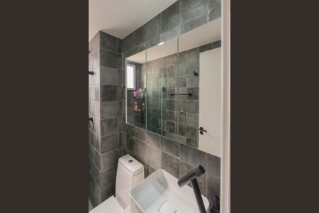 Apartamento à venda com 55m², 2 quartos e 2 vagasBanheiro da Suíte