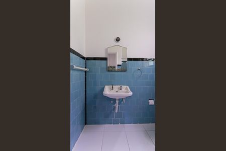 Apartamento à venda com 85m², 2 quartos e sem vaga Apartamento à venda com 85m², 2 quartos e sem vagaBanheiro