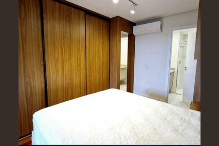 Apartamento à venda com 66m², 1 quarto e 1 vaga