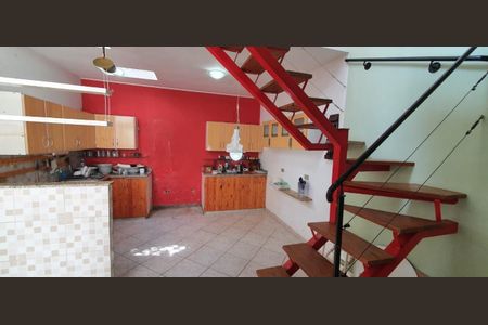 Casa à venda com 172m², 2 quartos e 1 vaga