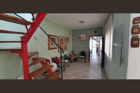 Casa à venda com 172m², 2 quartos e 1 vaga