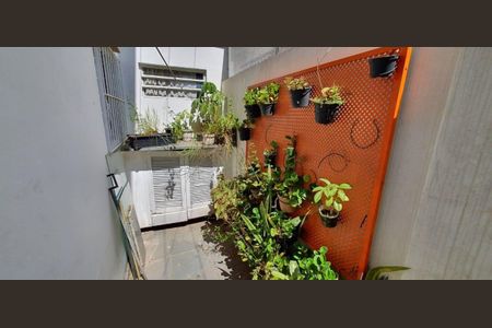 Casa à venda com 172m², 2 quartos e 1 vaga