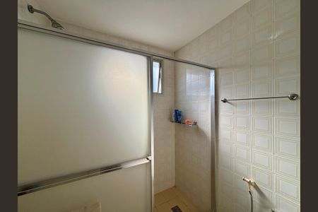Apartamento à venda com 141m², 3 quartos e 2 vagasBanheiro social
