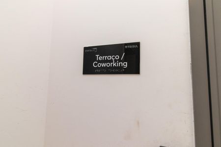 Studio para alugar com 24m², 1 quarto e sem vaga Studio para alugar com 24m², 1 quarto e sem vagaÁrea comum - Terraço e Coworking