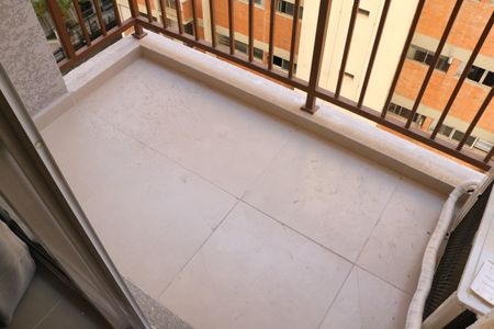 Studio para alugar com 27m², 1 quarto e sem vagaVaranda