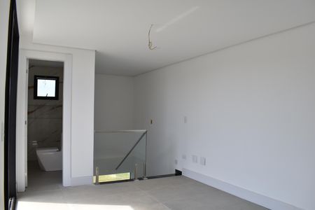 Casa de condomínio para alugar com 171m², 3 quartos e 2 vagasEdícula