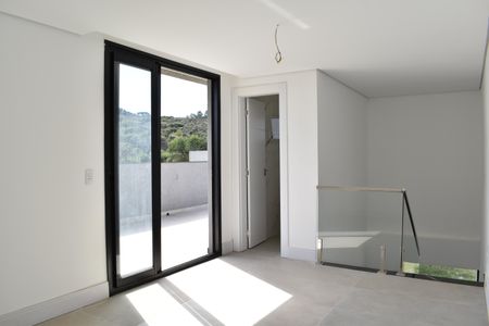 Casa de condomínio para alugar com 171m², 3 quartos e 2 vagasEdícula