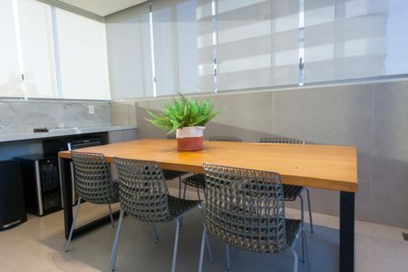 Apartamento à venda com 130m², 2 quartos e 2 vagasCopa