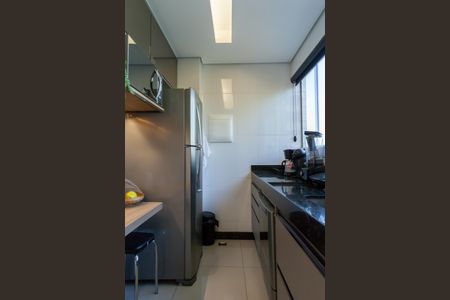 Apartamento à venda com 130m², 2 quartos e 2 vagasCozinha