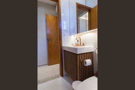 Apartamento à venda com 130m², 2 quartos e 2 vagasBanheiro Suíte