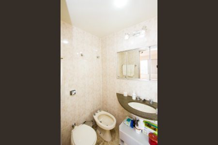 Apartamento à venda com 126m², 3 quartos e 2 vagas Apartamento à venda com 126m², 3 quartos e 2 vagasBanheiro da Suíte