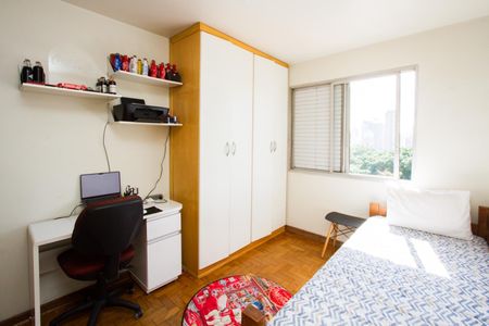Apartamento à venda com 126m², 3 quartos e 2 vagas Apartamento à venda com 126m², 3 quartos e 2 vagasQuarto 2