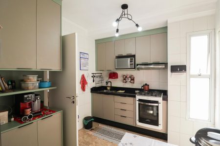 Apartamento à venda com 92m², 3 quartos e 2 vagas Apartamento à venda com 92m², 3 quartos e 2 vagasCozinha e Área de Serviço