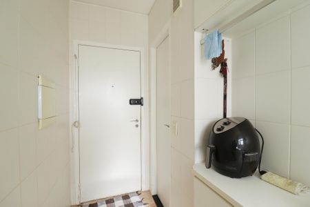 Apartamento à venda com 92m², 3 quartos e 2 vagas Apartamento à venda com 92m², 3 quartos e 2 vagasCozinha e Área de Serviço