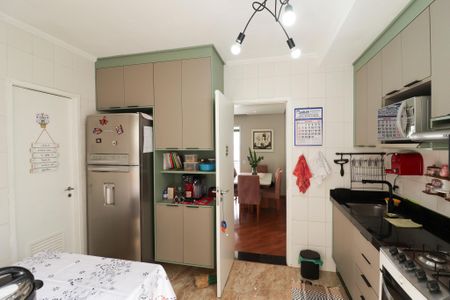 Apartamento à venda com 92m², 3 quartos e 2 vagas Apartamento à venda com 92m², 3 quartos e 2 vagasCozinha e Área de Serviço