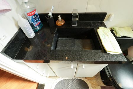 Apartamento à venda com 92m², 3 quartos e 2 vagas Apartamento à venda com 92m², 3 quartos e 2 vagasBanheiro 1