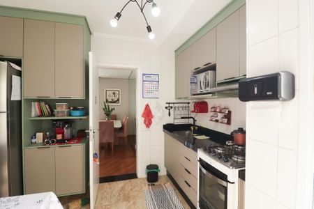 Apartamento à venda com 92m², 3 quartos e 2 vagas Apartamento à venda com 92m², 3 quartos e 2 vagasCozinha e Área de Serviço