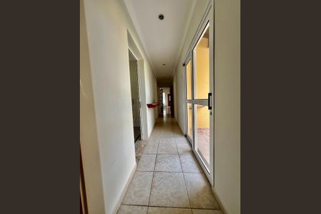 Casa de condomínio à venda com 330m², 3 quartos e 4 vagasFoto 01