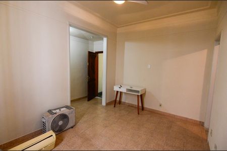 Apartamento à venda com 72m², 2 quartos e sem vaga Apartamento à venda com 72m², 2 quartos e sem vagaSala