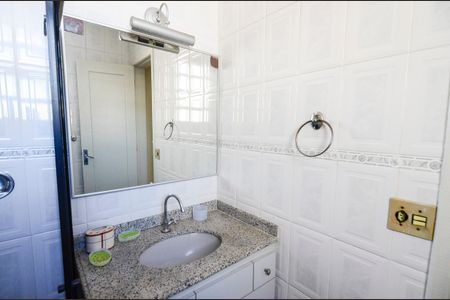 Apartamento à venda com 72m², 2 quartos e sem vaga Apartamento à venda com 72m², 2 quartos e sem vagaBanheiro