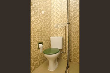 Banheiro de apartamento à venda com 1 quarto, 49m² em Centro Histórico, Porto Alegre