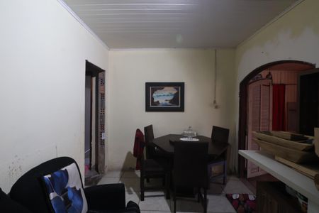 Sala 1 de casa à venda com 1 quarto, 45m² em Estância Velha, Canoas