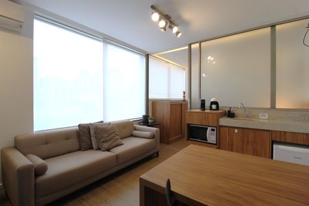 Sala de kitnet/studio para alugar com 1 quarto, 30m² em Vila Nova Conceição, São Paulo