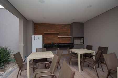 Apartamento para alugar com 35m², 2 quartos e sem vagaÁrea comum - Churrasqueira