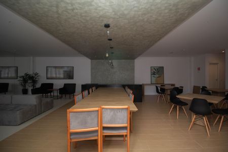 Apartamento para alugar com 35m², 2 quartos e sem vagaÁrea comum - Salão de festas