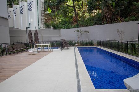 Apartamento para alugar com 35m², 2 quartos e sem vagaÁrea comum - Piscina