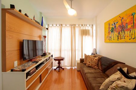 Apartamento à venda com 64m², 1 quarto e 1 vagaSala