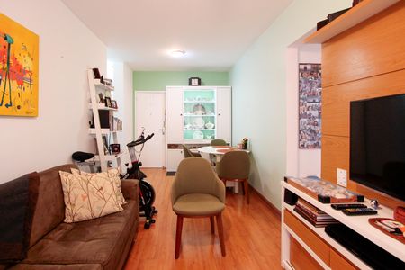 Apartamento à venda com 64m², 1 quarto e 1 vagaSala