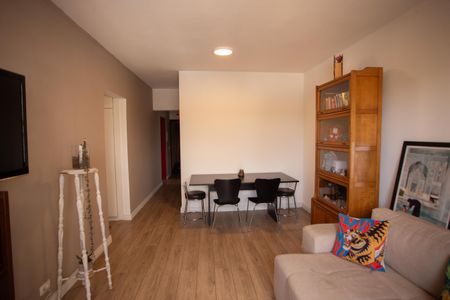 Apartamento à venda com 78m², 2 quartos e 1 vagaSala