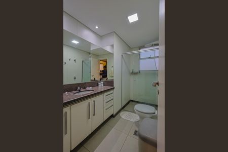 Banheiro de apartamento à venda com 3 quartos, 105m² em Coracao de Jesus, Belo Horizonte