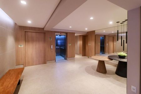 Apartamento à venda com 141m², 3 quartos e 2 vagasHall Social