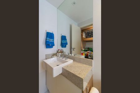 Apartamento à venda com 141m², 3 quartos e 2 vagasSuíte 3 - Banheiro