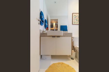 Apartamento à venda com 141m², 3 quartos e 2 vagasSuíte 3 - Banheiro