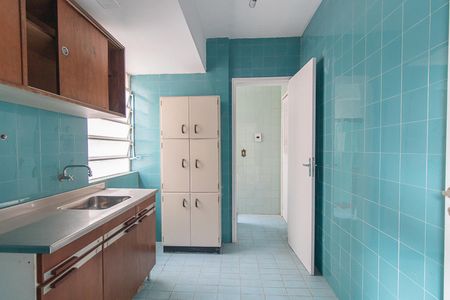 Apartamento à venda com 76m², 2 quartos e sem vagaCozinha e Área de Serviço