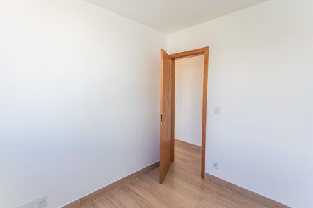 Apartamento à venda com 90m², 3 quartos e 2 vagas Apartamento à venda com 90m², 3 quartos e 2 vagasQuarto 1