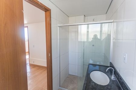 Apartamento à venda com 90m², 3 quartos e 2 vagas Apartamento à venda com 90m², 3 quartos e 2 vagasBanheiro da Suíte